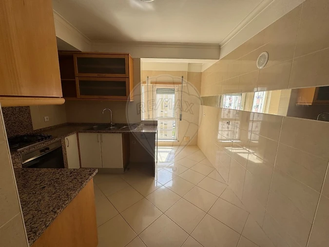 Apartamento T3 para Venda em Carregado e Cadafais Foto 6