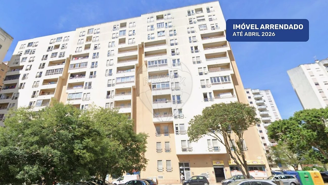 Apartamento T3 para Venda em Carregado e Cadafais Foto 3