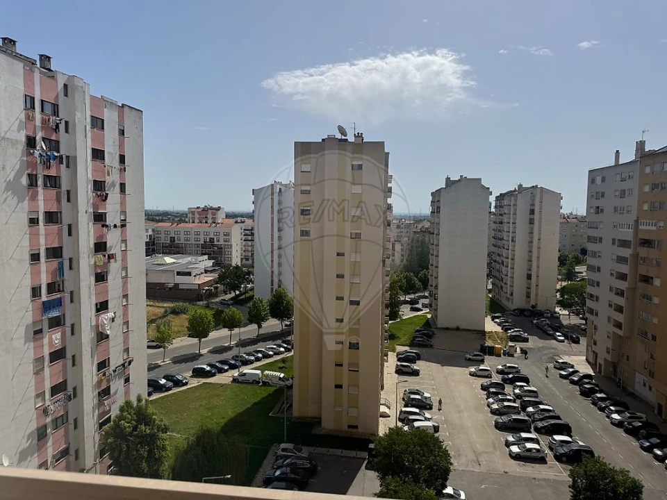 Apartamento T3 para Venda em Carregado e Cadafais Foto 19