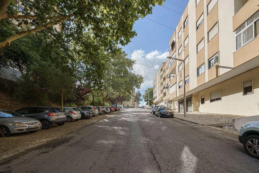 Apartamento T2 para Venda em Vila Franca de Xira Foto 18
