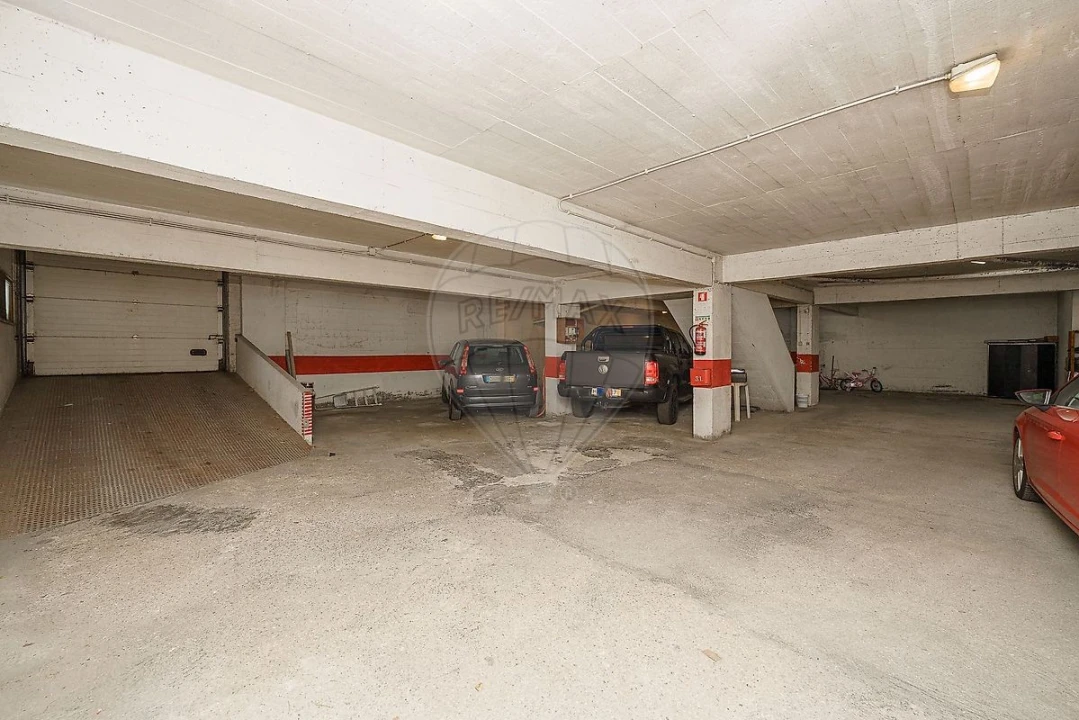 Apartamento T2 para Venda em Vila Franca de Xira Foto 16