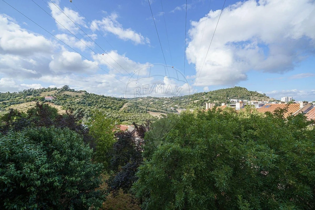 Apartamento T2 para Venda em Vila Franca de Xira Foto 5