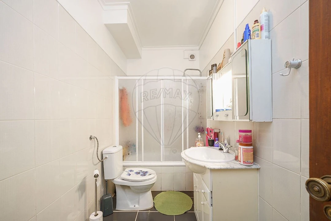 Apartamento T2 para Venda em Vila Franca de Xira Foto 14