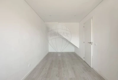 Apartamento T4 para Venda em Santa Clara