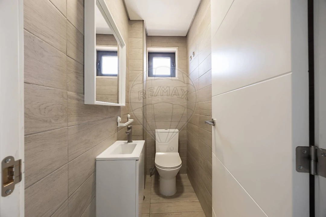 Apartamento T4 para Venda em Santa Clara Foto 10