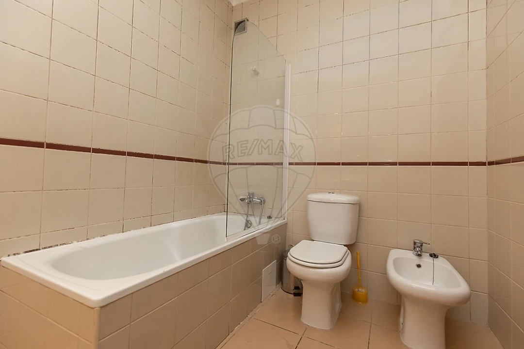 Apartamento T1 para Venda em Sé Nova, Santa Cruz, Almedina e São Bartolomeu Foto 13