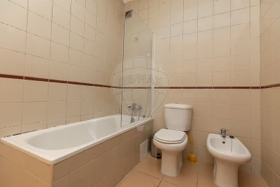 Apartamento T1 para Venda em Sé Nova, Santa Cruz, Almedina e São Bartolomeu