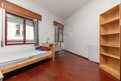 Apartamento T1 para Venda em Sé Nova, Santa Cruz, Almedina e São Bartolomeu