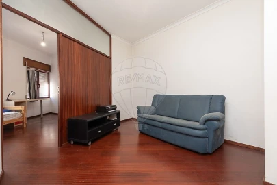 Apartamento T1 para Venda em Sé Nova, Santa Cruz, Almedina e São Bartolomeu