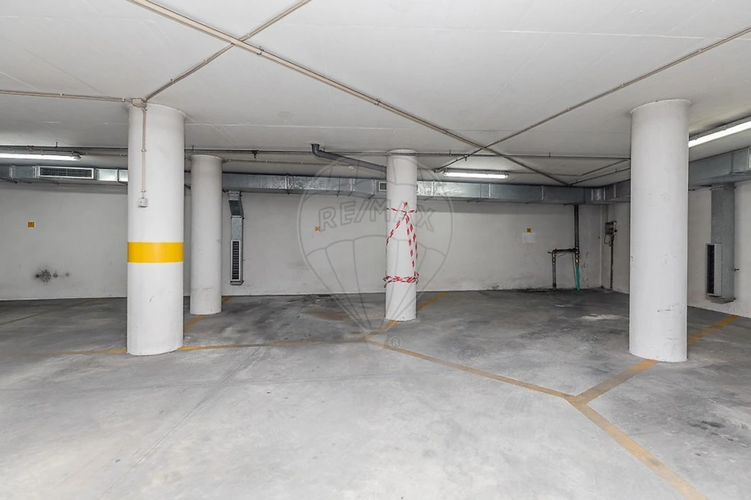 Apartamento T1 para Venda em Sé Nova, Santa Cruz, Almedina e São Bartolomeu Foto 15