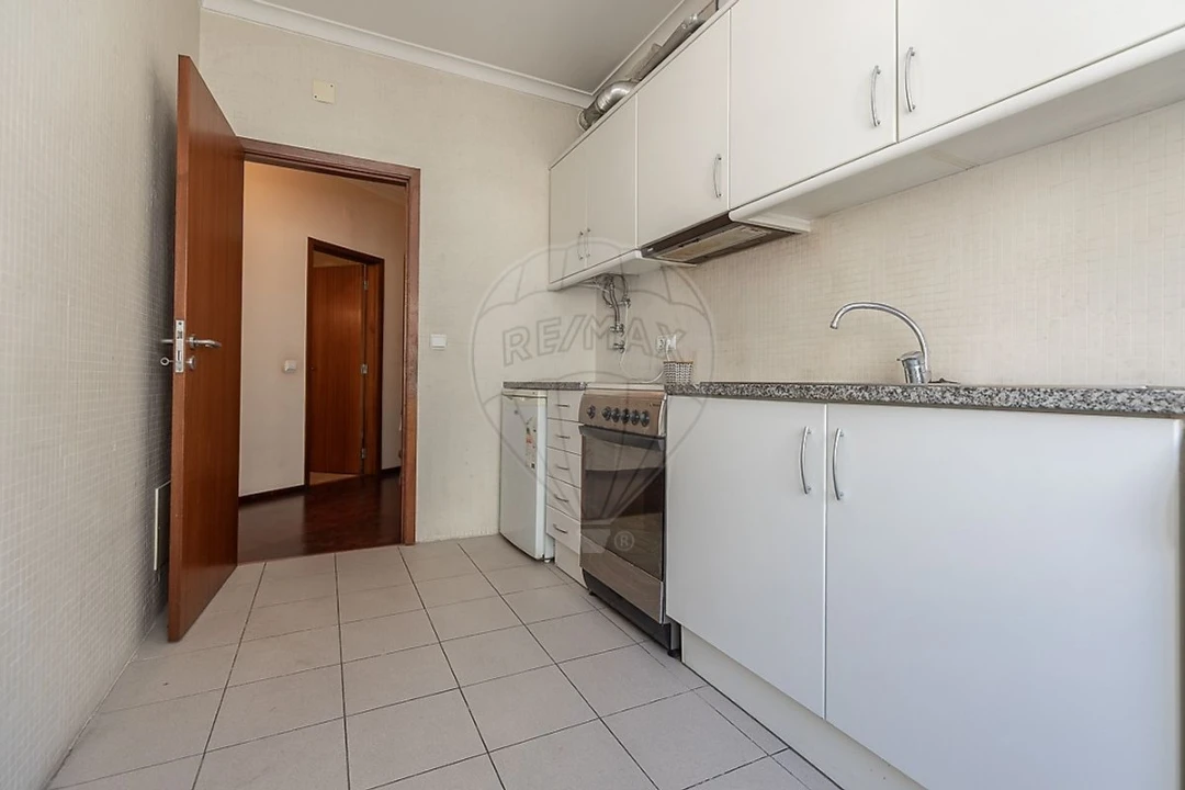 Apartamento T1 para Venda em Sé Nova, Santa Cruz, Almedina e São Bartolomeu Foto 10