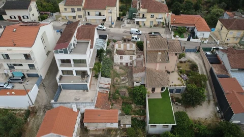 Moradia T3 para Venda em Santo Antonio dos Olivais