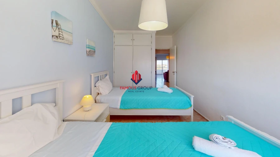 Apartamento T2 para Venda em Portimão Foto 40