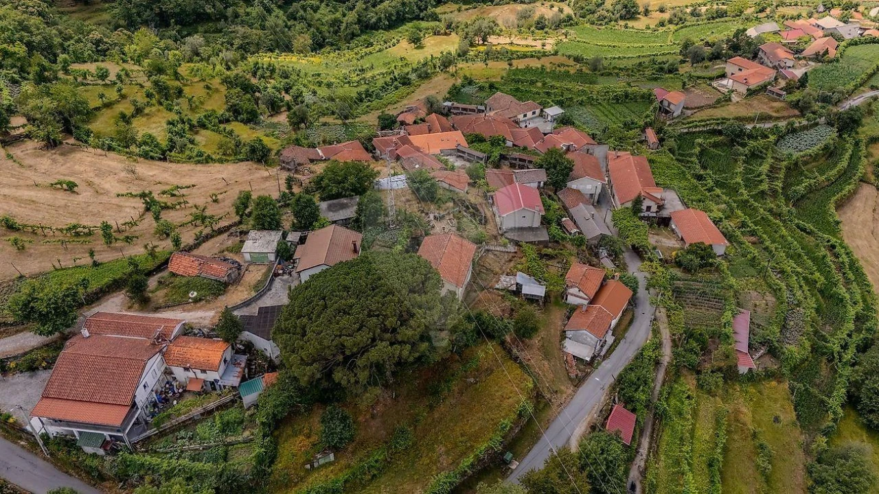 Moradia T3 para Venda em Chamoim e Vilar Foto 31