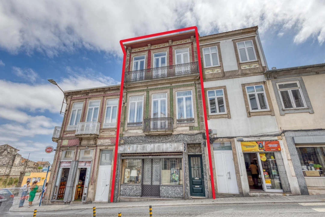 Prédio para Venda em Campanhã Foto 1