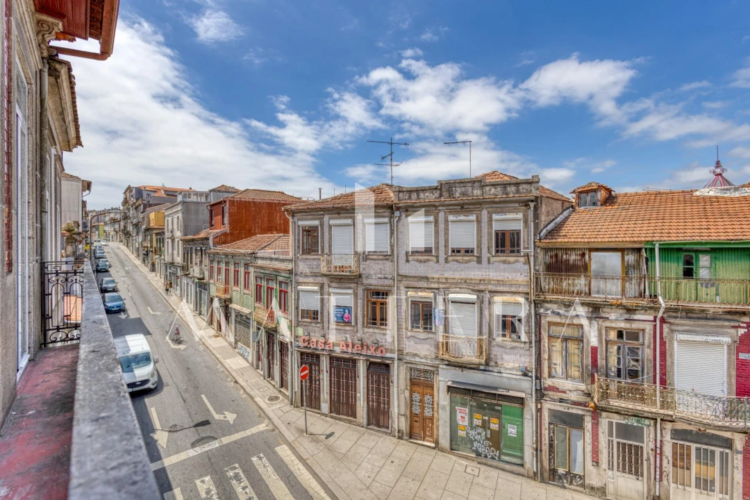 Prédio para Venda em Campanhã Foto 12