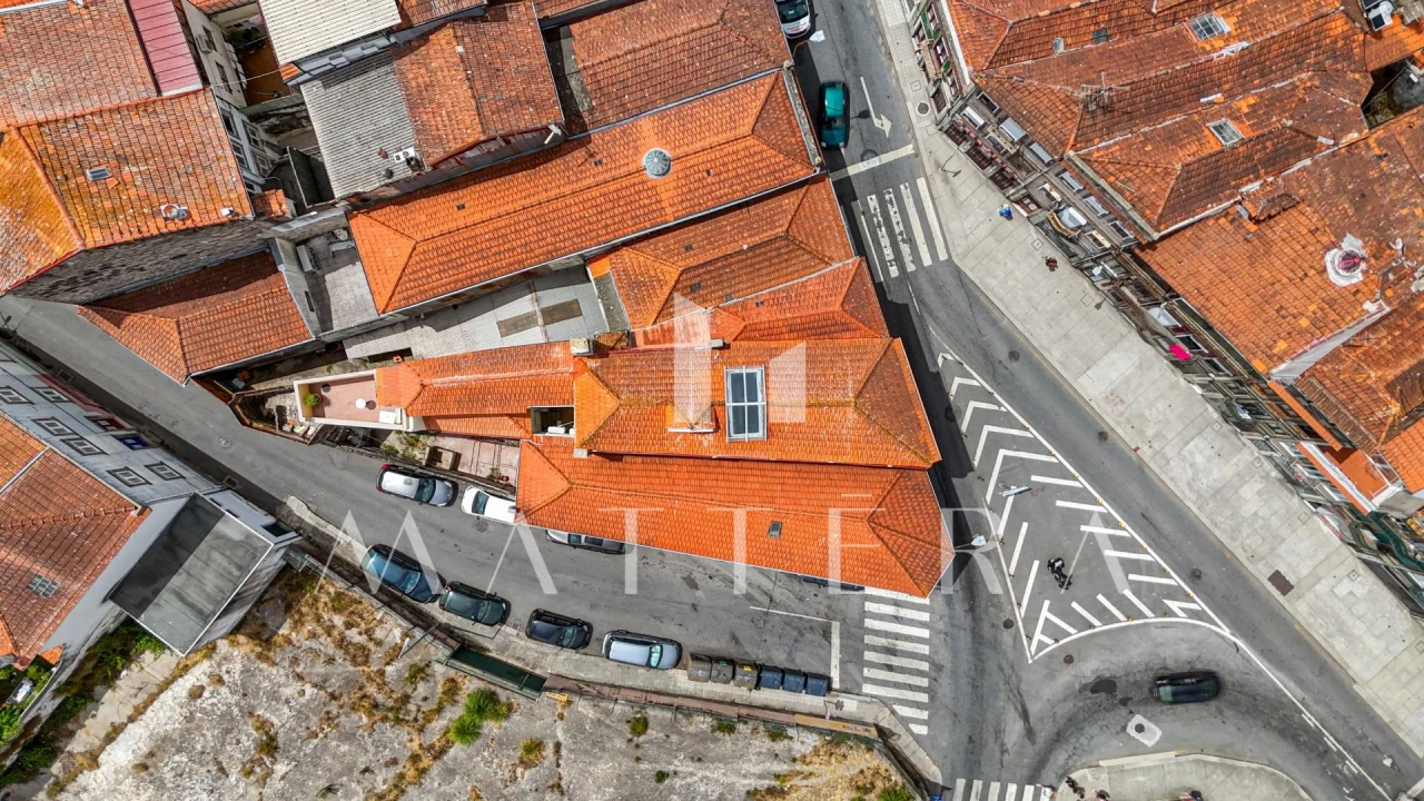 Prédio para Venda em Campanhã Foto 2