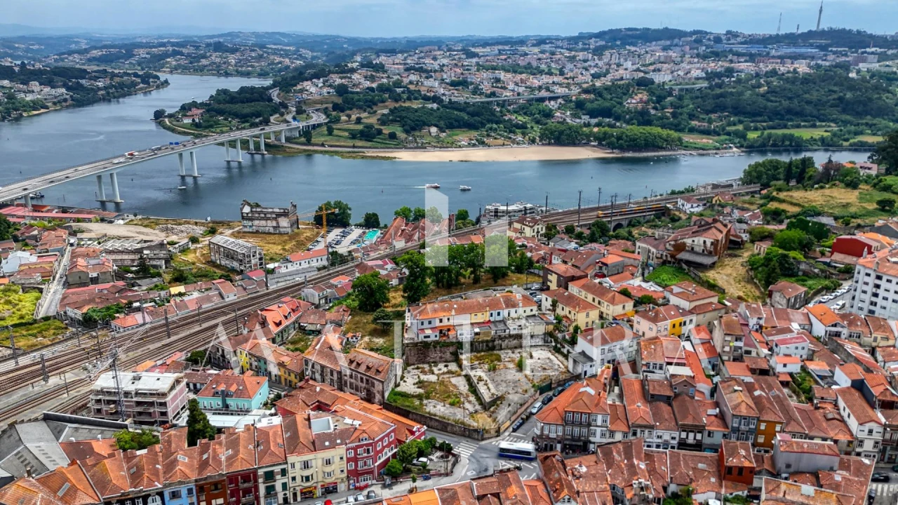 Prédio para Venda em Campanhã Foto 3