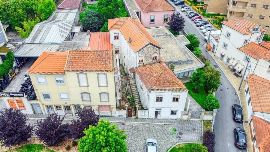 Moradia T5 para Venda em Santa Marinha e São Pedro da Afurada Foto 2