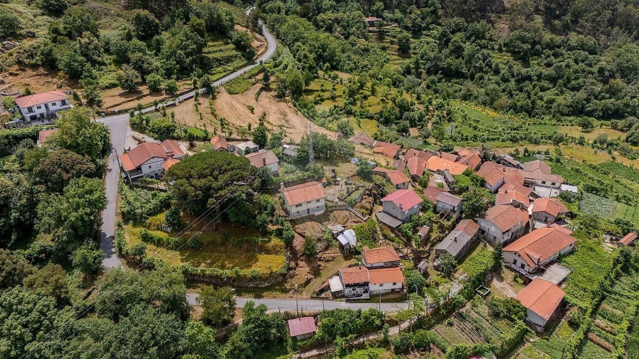 Moradia T3 para Venda em Chamoim e Vilar Foto 5