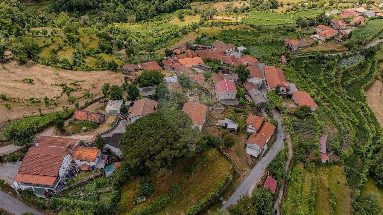 Moradia T3 para Venda em Chamoim e Vilar Foto 9