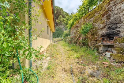 Moradia T3 para Venda em Chamoim e Vilar