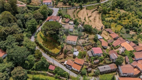 Moradia T3 para Venda em Chamoim e Vilar