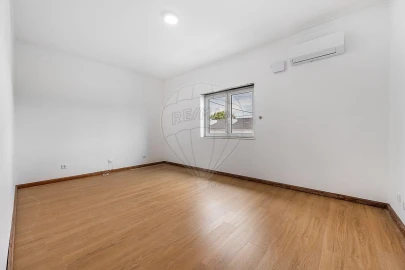Apartamento T3 para Venda em Braga (Maximinos, Sé e Cividade)