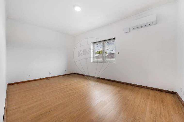 Apartamento T3 para Venda em Braga (Maximinos, Sé e Cividade) Foto 4