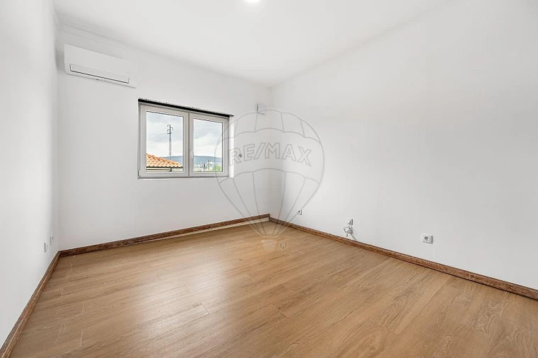 Apartamento T3 para Venda em Braga (Maximinos, Sé e Cividade) Foto 5