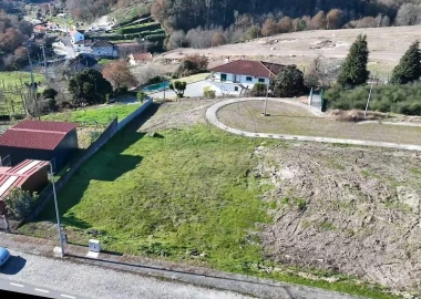 Terreno para Venda em Fonte Arcada e Oliveira