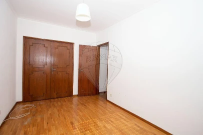 Apartamento T2 para Venda em Braga (Maximinos, Sé e Cividade)