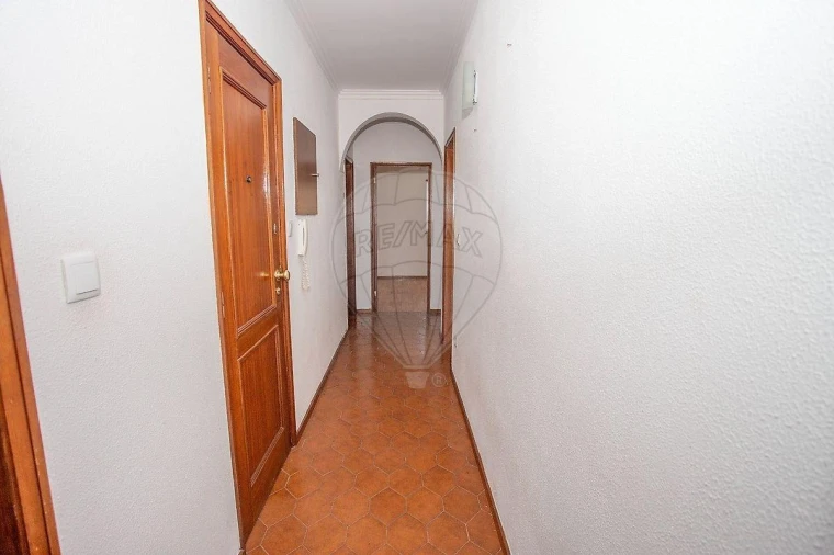 Apartamento T2 para Venda em Braga (Maximinos, Sé e Cividade) Foto 9