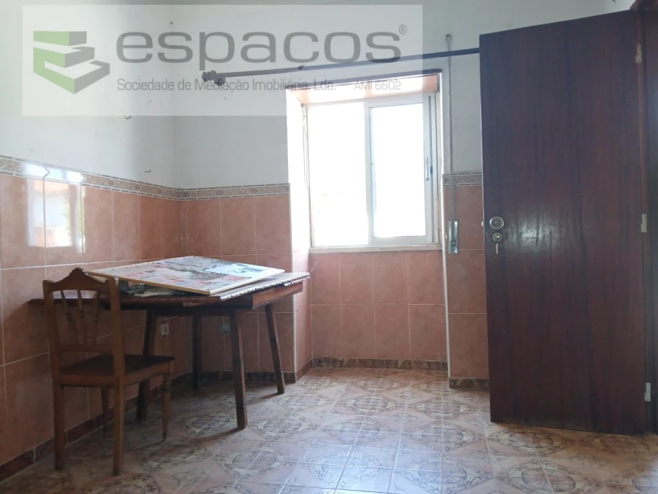 Moradia T2 para Venda em Montalvão Foto 4