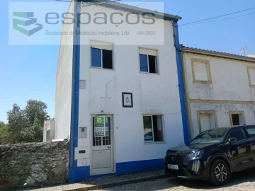 Moradia T2 para Venda em Montalvão