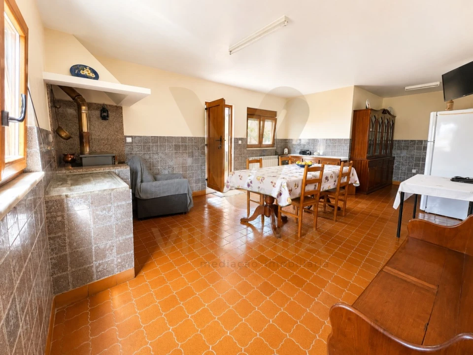 Moradia T4 para Venda em Moure Foto 20