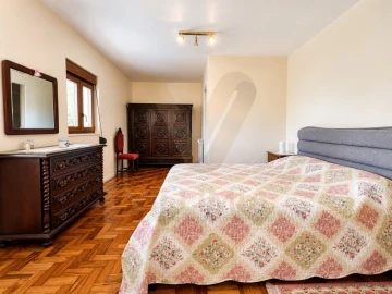 Moradia T4 para Venda em Moure