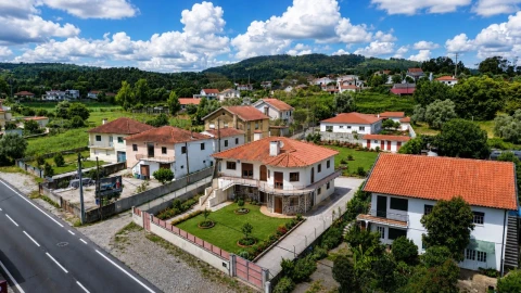 Moradia T4 para Venda em Moure