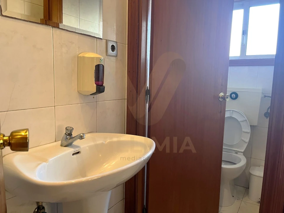 Loja para Venda em Santa Maria Maior e Monserrate e Meadela Foto 11
