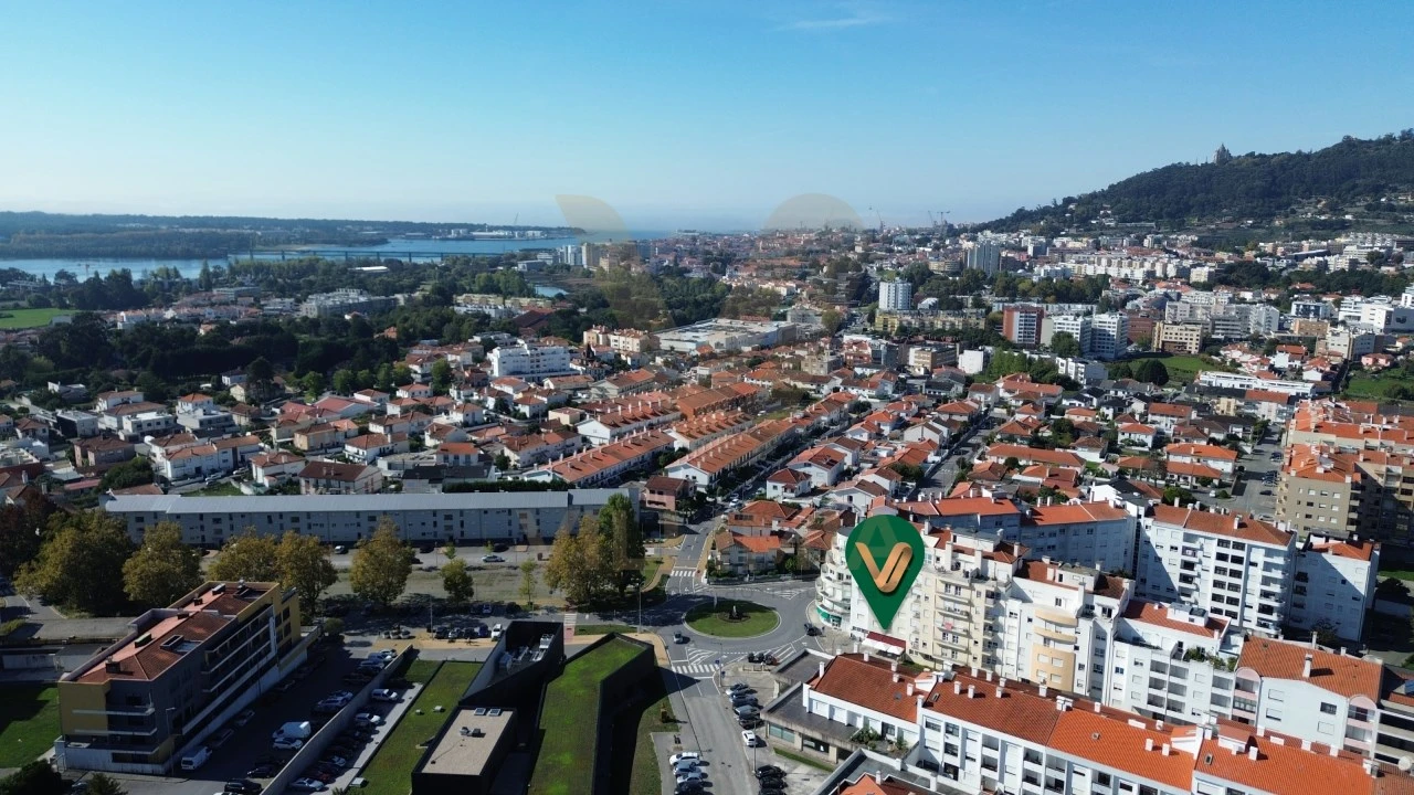 Loja para Venda em Santa Maria Maior e Monserrate e Meadela Foto 14