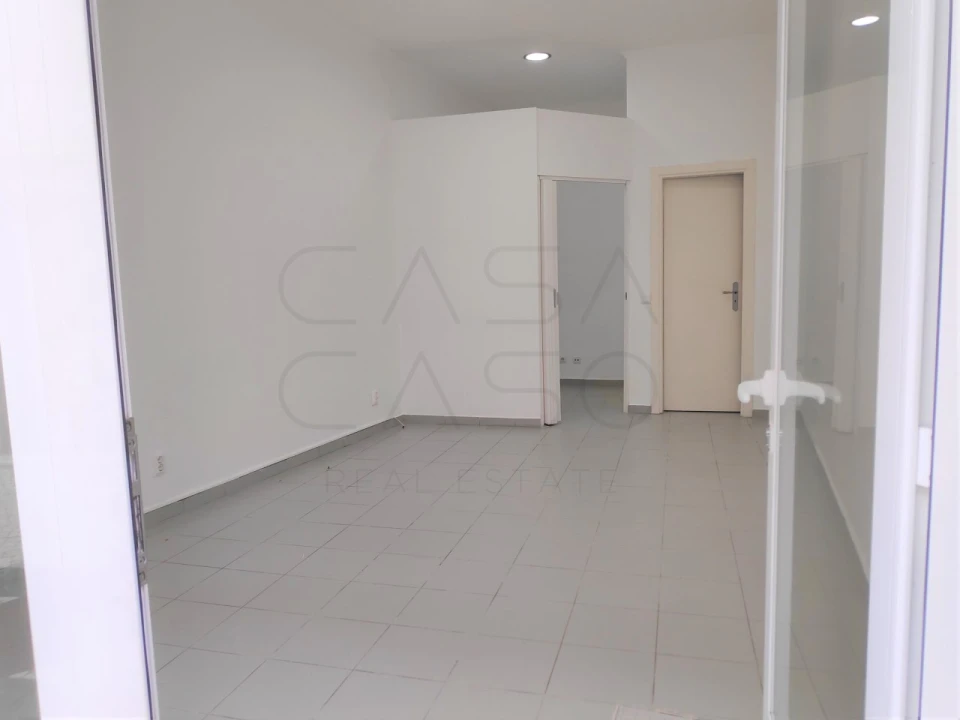 Loja para Arrendamento em União das Freguesias de Setúbal Foto 9
