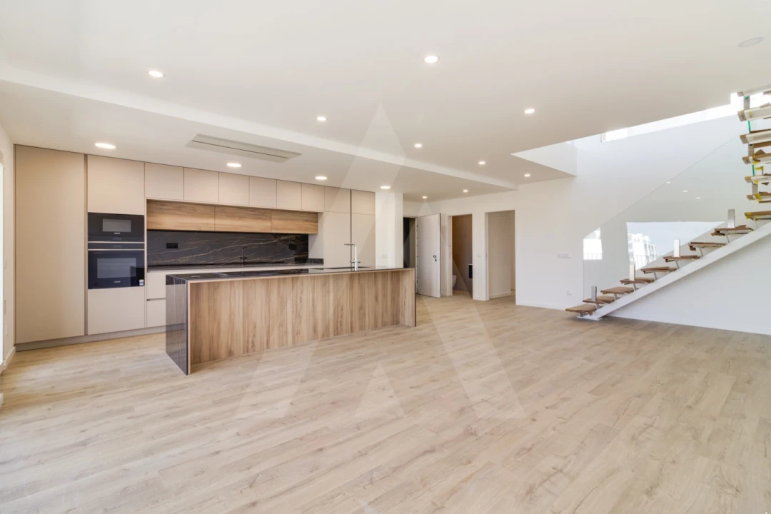 Apartamento T4 para Venda em Montijo e Afonsoeiro Foto 1