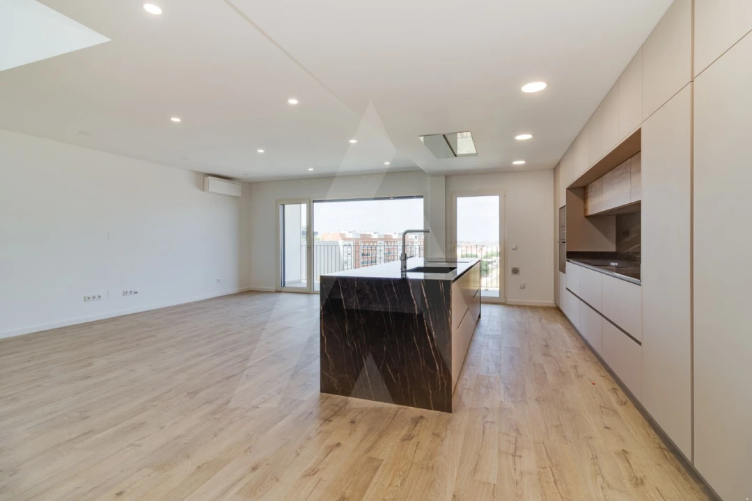 Apartamento T4 para Venda em Montijo e Afonsoeiro Foto 2