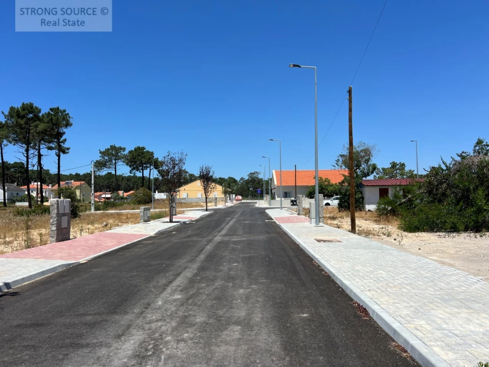 Terreno para Venda em Charneca de Caparica e Sobreda Foto 15