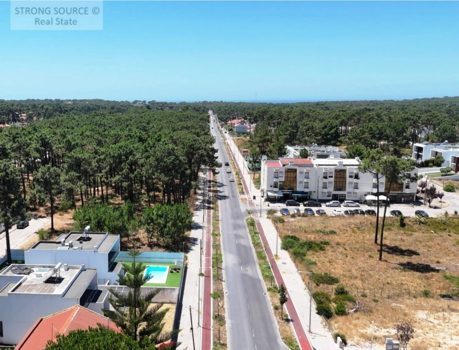 Terreno para Venda em Charneca de Caparica e Sobreda Foto 3