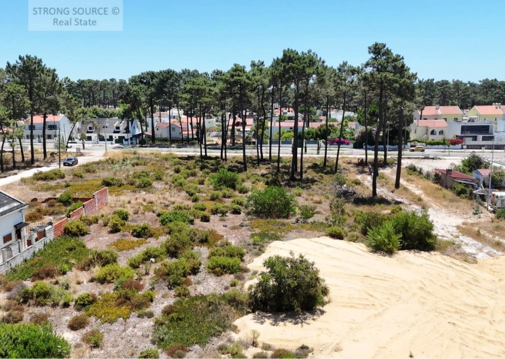 Terreno para Venda em Charneca de Caparica e Sobreda Foto 5