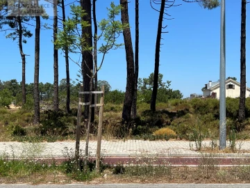 Terreno para Venda em Charneca de Caparica e Sobreda