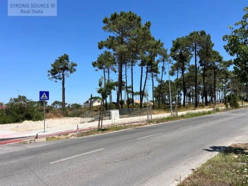 Terreno para Venda em Charneca de Caparica e Sobreda