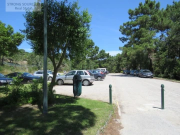Terreno para Venda em Charneca de Caparica e Sobreda