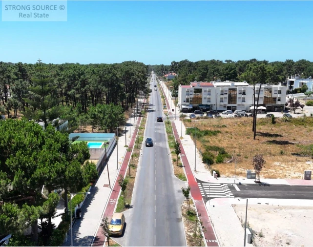 Terreno para Venda em Charneca de Caparica e Sobreda Foto 18